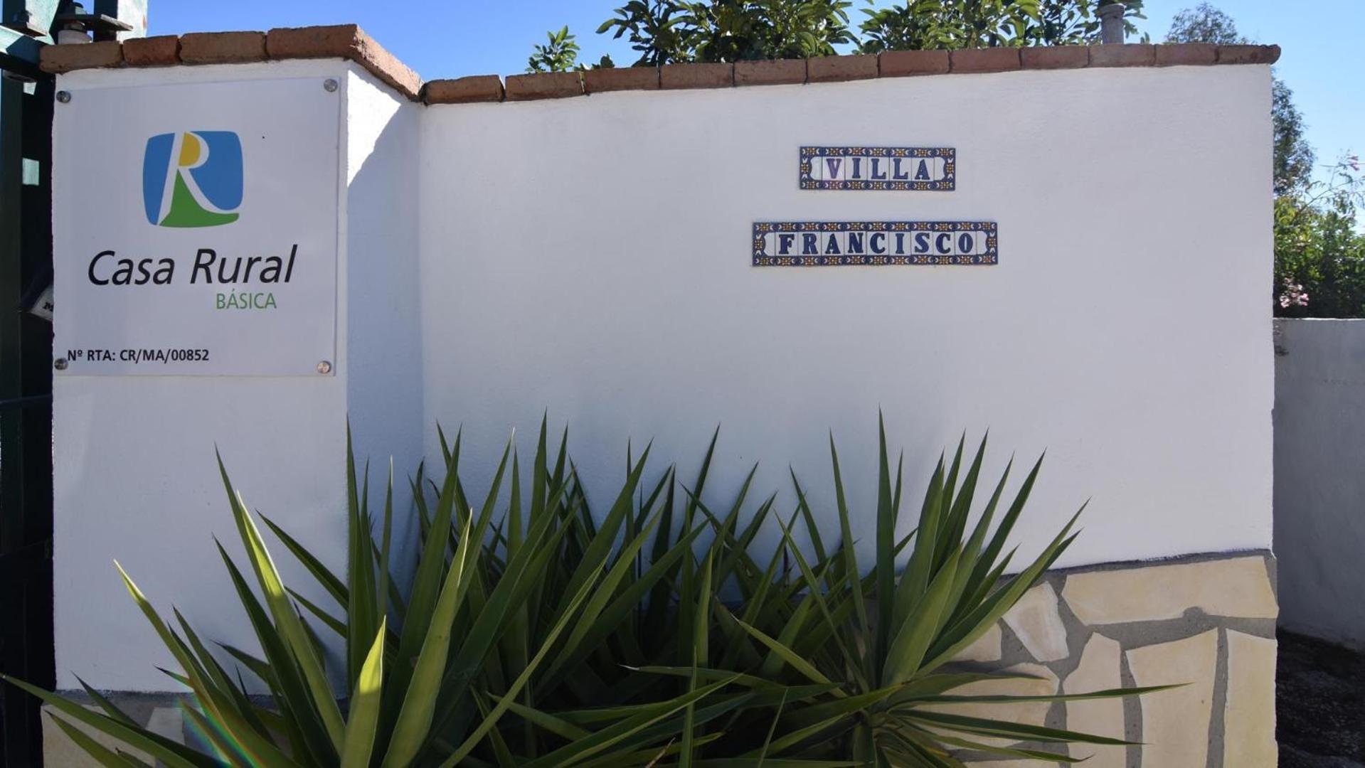 פריחיליאנה Villa Francisco מראה חיצוני תמונה